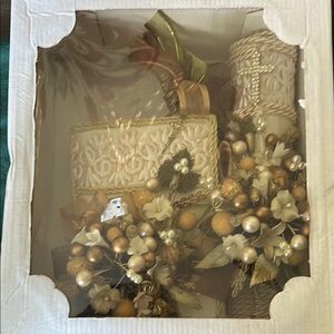 Elegant Decorative Candle Set with Floral Accents